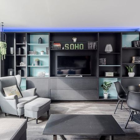 The "Slaycation" Crib - Soho - By Frankie Says Leilighet London Eksteriør bilde