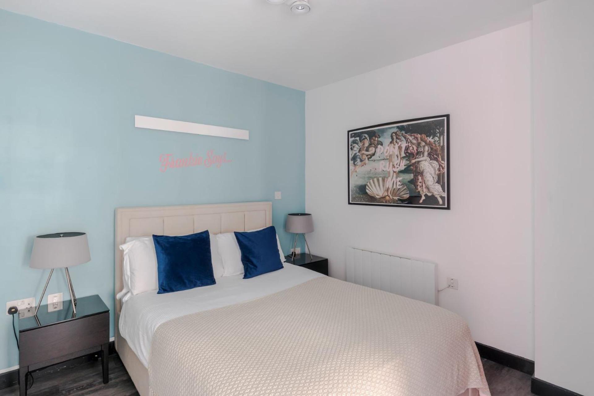 The "Slaycation" Crib - Soho - By Frankie Says Leilighet London Eksteriør bilde